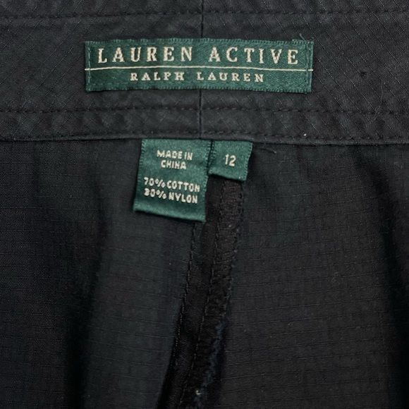 LRL Active Black Capri Pant Lightweight Zipped Front PocketsWomen  Size 12 - Picture 5 of 9